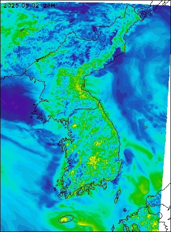2025-05-02 23 : 00