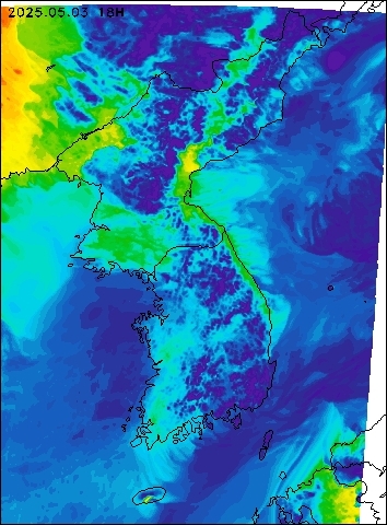 2025-05-03 18 : 00