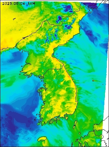 2025-05-04 11 : 00
