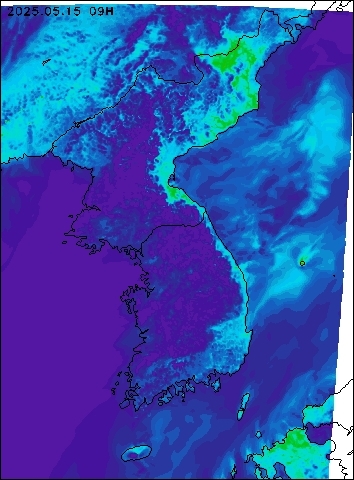 2025-05-15 09 : 00
