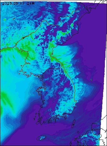 2025-05-17 21 : 00