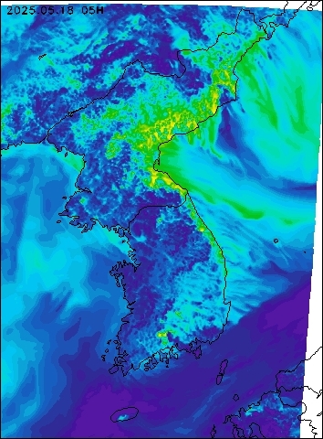 2025-05-18 05 : 00