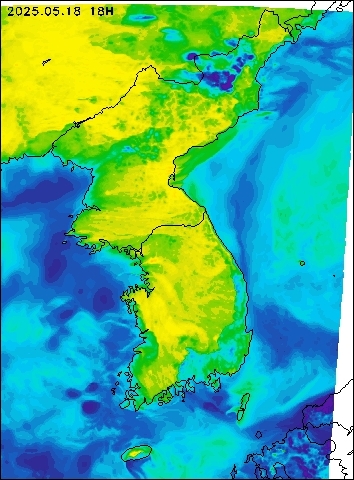 2025-05-18 18 : 00