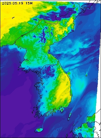2025-05-19 15 : 00