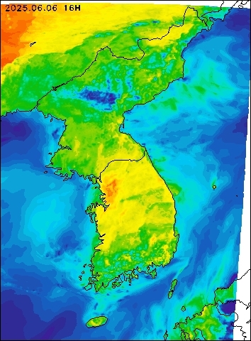 2025-06-06 16 : 00