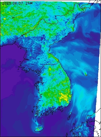 2025-06-07 21 : 00