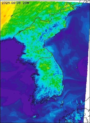 2025-06-08 20 : 00