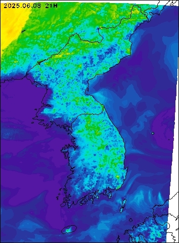 2025-06-08 21 : 00
