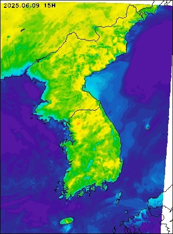 2025-06-09 15 : 00