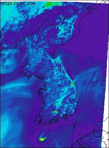 2025-06-16 23 : 00