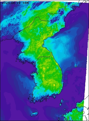 2025-06-19 18 : 00