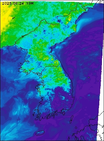 2025-06-24 19 : 00