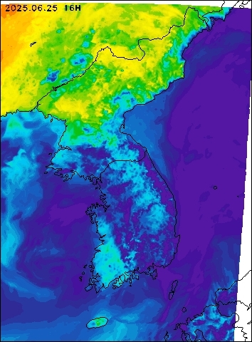 2025-06-25 16 : 00