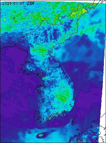 2025-07-07 21 : 00