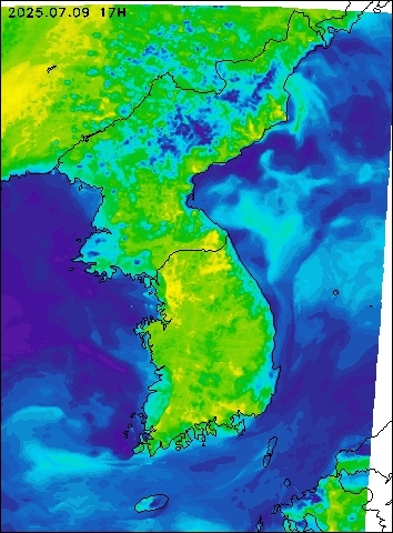 2025-07-09 17 : 00