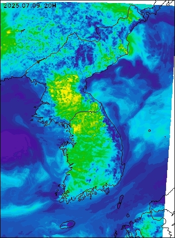 2025-07-09 20 : 00