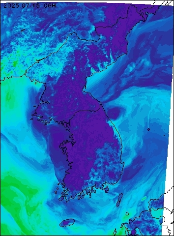 2025-07-15 06 : 00