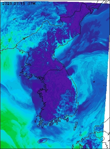 2025-07-15 07 : 00