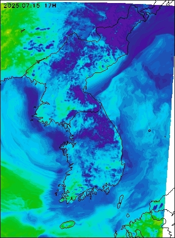 2025-07-15 17 : 00