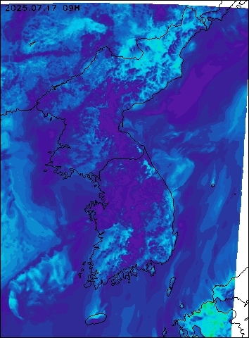 2025-07-17 09 : 00