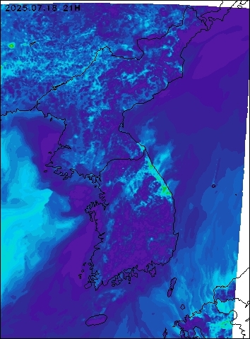 2025-07-18 21 : 00