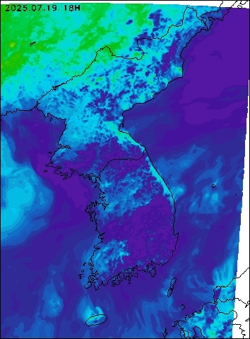 2025-07-19 18 : 00