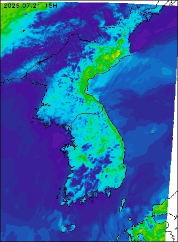 2025-07-21 15 : 00