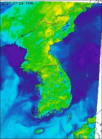 2025-07-24 15 : 00