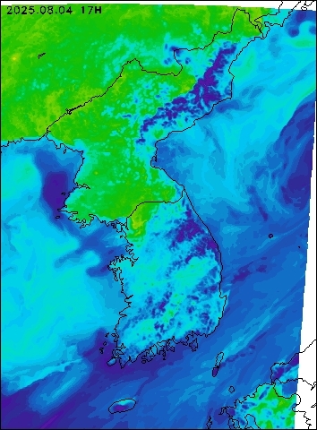 2025-08-04 17 : 00
