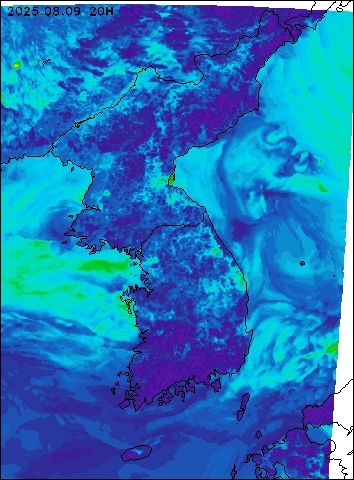 2025-08-09 20 : 00