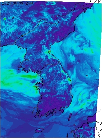2025-08-09 21 : 00