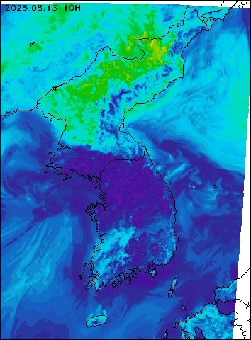 2025-08-13 10 : 00