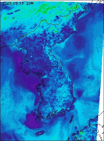 2025-08-15 20 : 00