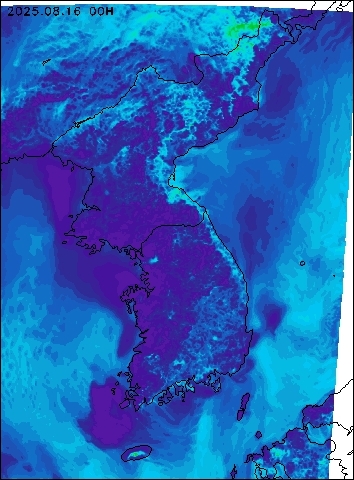 2025-08-16 00 : 00