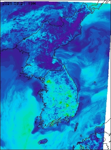 2025-08-21 19 : 00