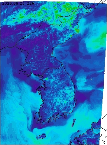2025-08-23 22 : 00