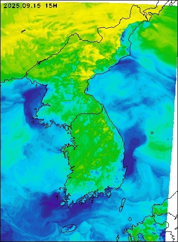 2025-09-15 15 : 00