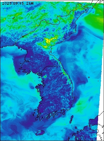2025-09-15 21 : 00