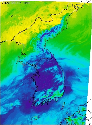 2025-09-17 15 : 00
