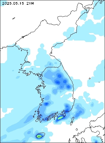 2025-05-15 21 : 00