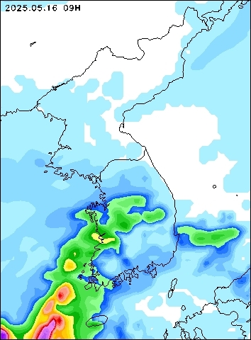 2025-05-16 09 : 00