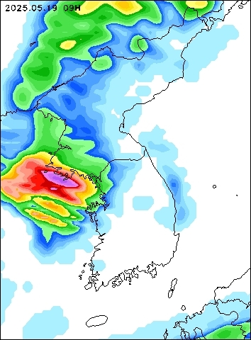 2025-05-19 09 : 00