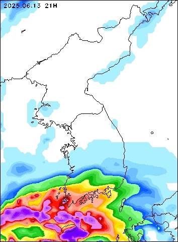 2025-06-13 21 : 00