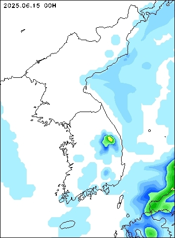 2025-06-15 00 : 00