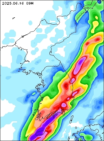 2025-06-16 09 : 00
