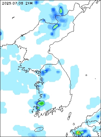 2025-07-08 21 : 00