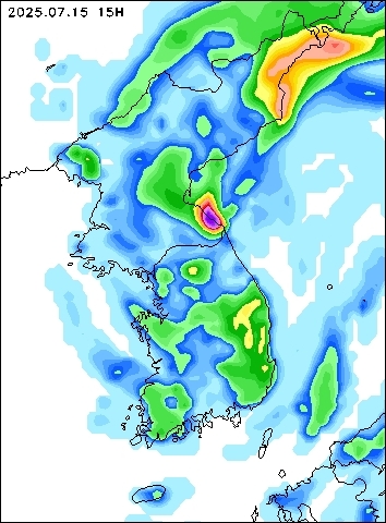 2025-07-15 15 : 00