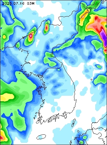 2025-07-16 03 : 00
