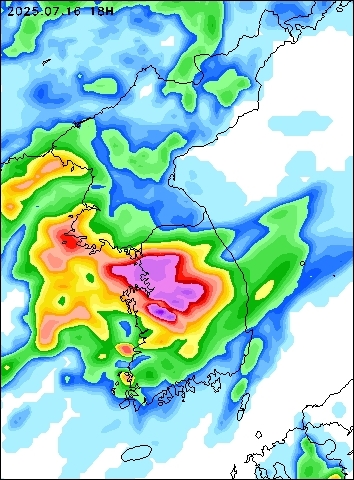 2025-07-16 18 : 00