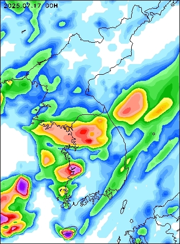 2025-07-17 00 : 00